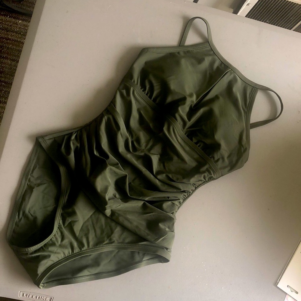 NWT Ellen Tracy Bathing Suit